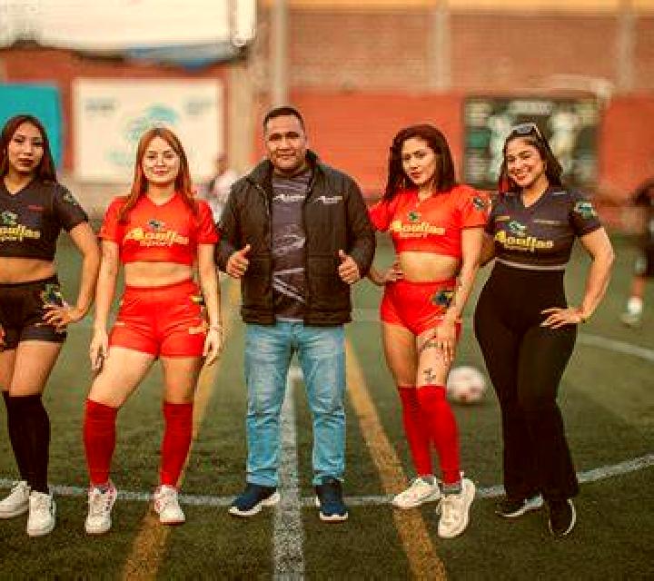 Abril Porvenir escort