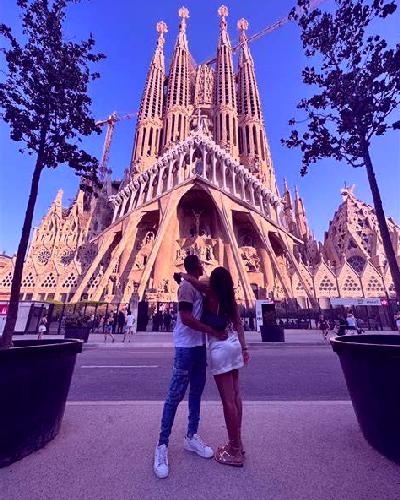 Abril Vicuna escort