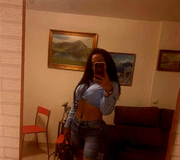Carolina Purranque escort