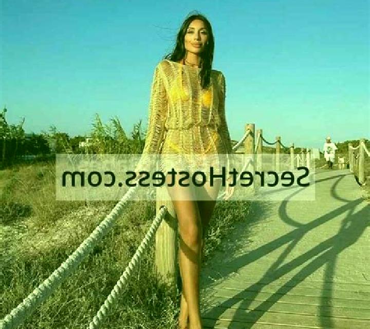 Catalina 3 Freire escort