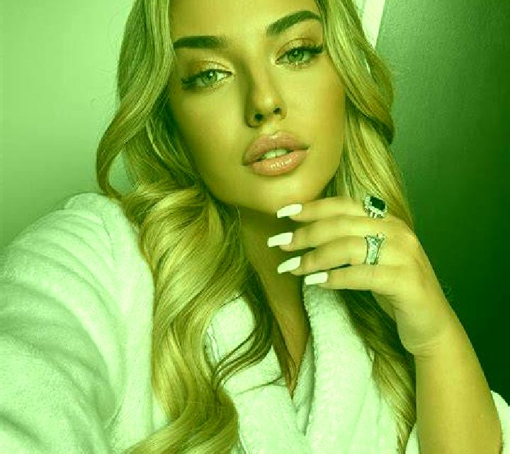 Lola 3 Maria Elena escort