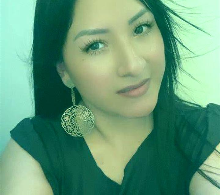 Malena 2 Victoria escort