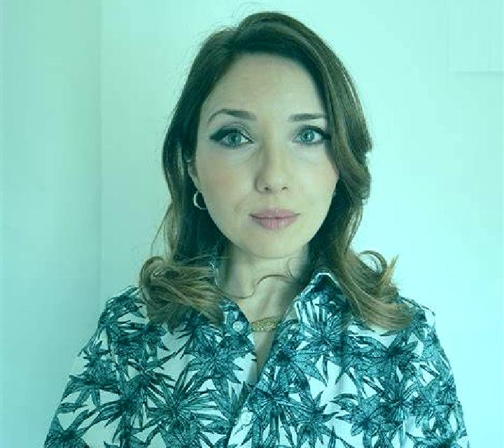 Regina Curarrehue escort