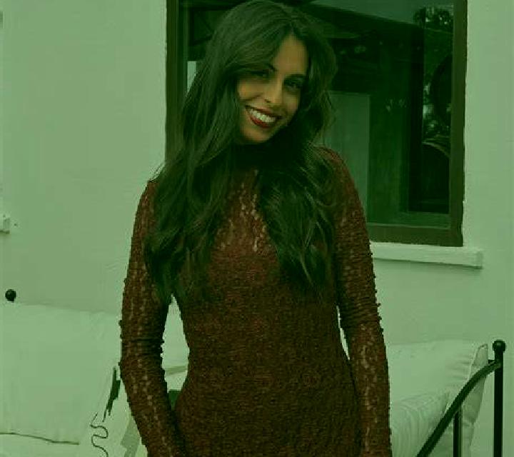 Vicenta Placilla escort